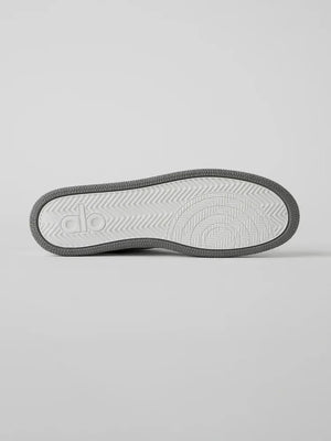 #greywhite