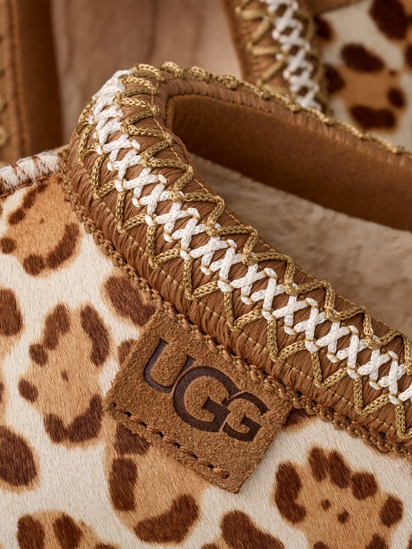 Tazz Plains Women's Animal Print Slippers