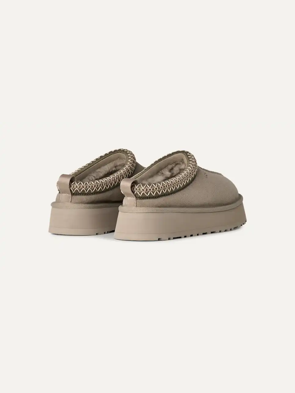 #pebblegrey