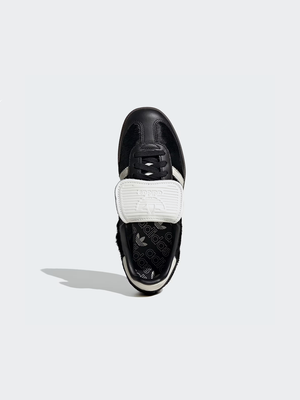 #blackwhitegum 